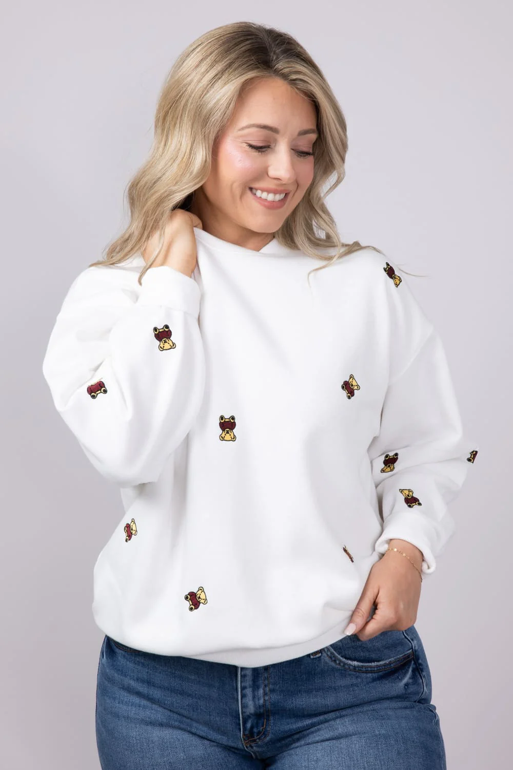 1897 Active Embroidered Bear Fleece Sweatshirt for Women in Ivory | GT716-IVORY - Image 2