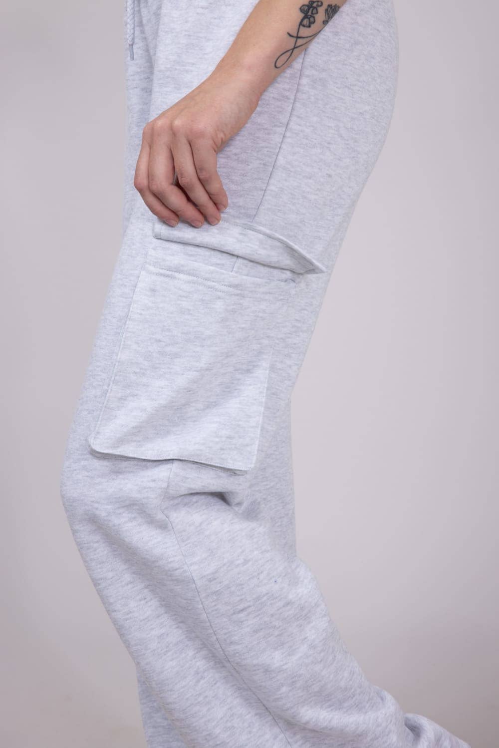 1897 Active Drawstring Cargo Fleece Sweatpants for Women in Grey | PA307S-ICEGREY - Image 4