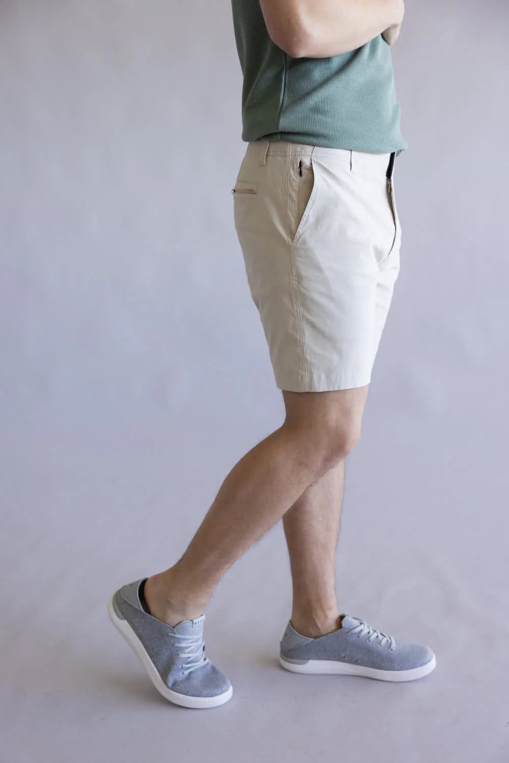 1897 Original Stretch Cotton Shorts for Men in Pelican | GS36808-PELICAN - Image 4