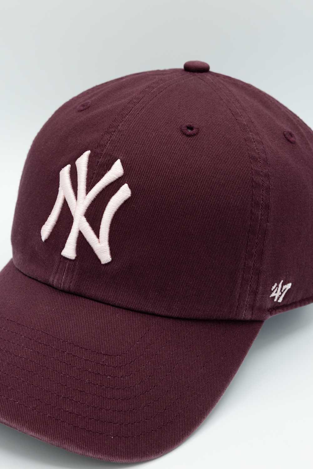 47 New York Yankees Clean Up Hat in Maroon/Pink | B-NLRGW17GWS-KMD - Image 4