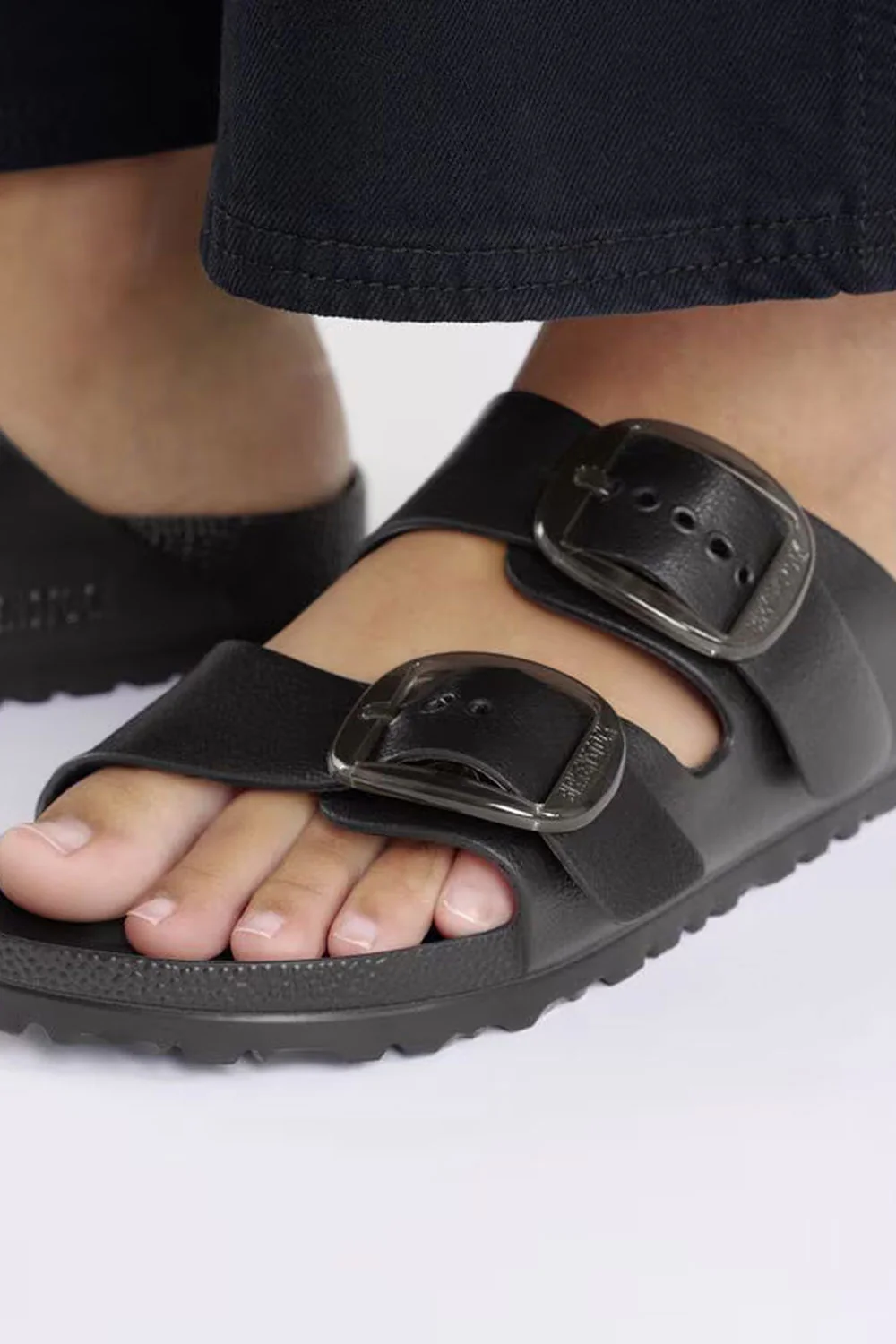 Birkenstock Arizona Big Buckle EVA Sandals for Women in Black | 1029641 - Image 8