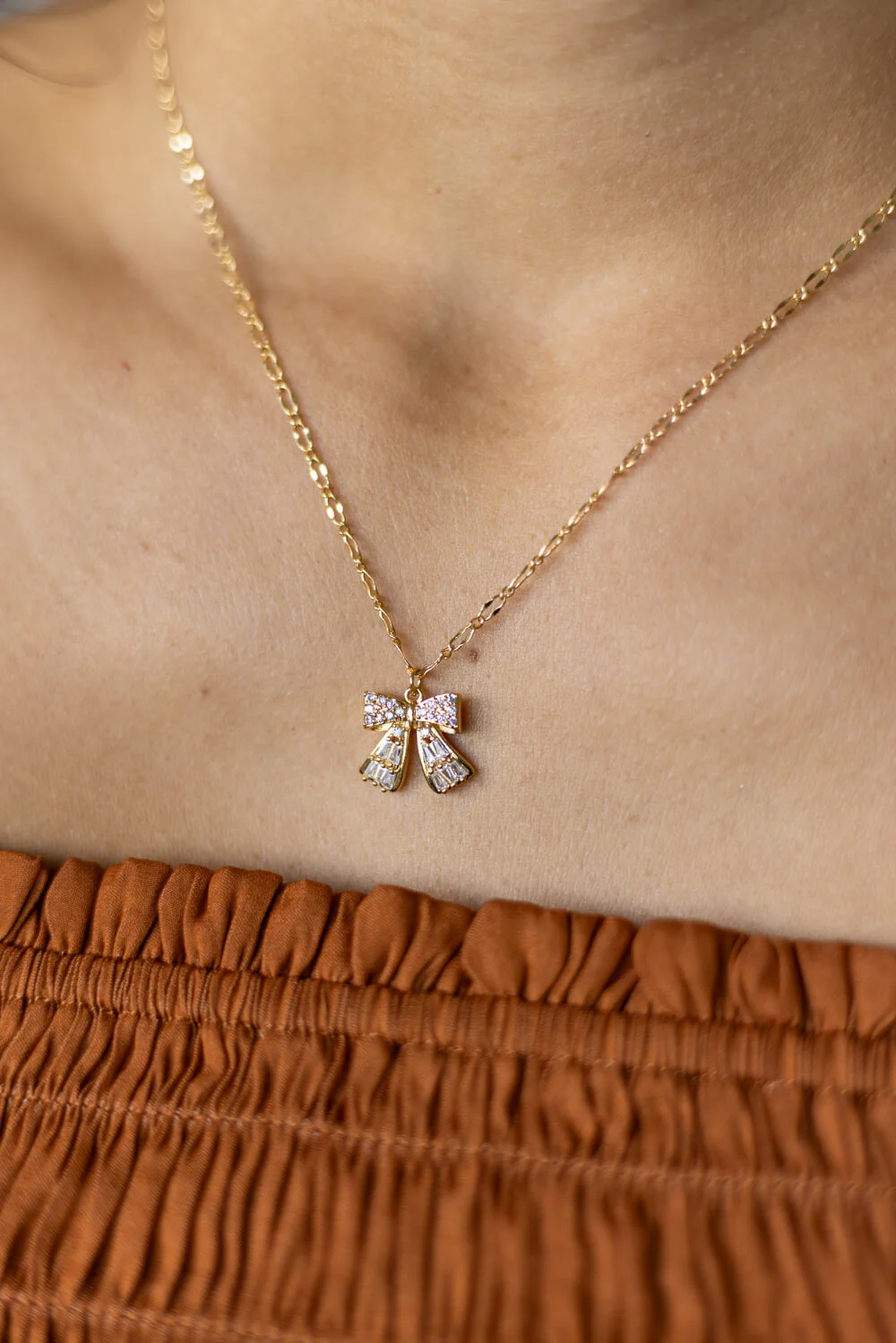 Bow Necklace in Gold | N7992G - Image 5