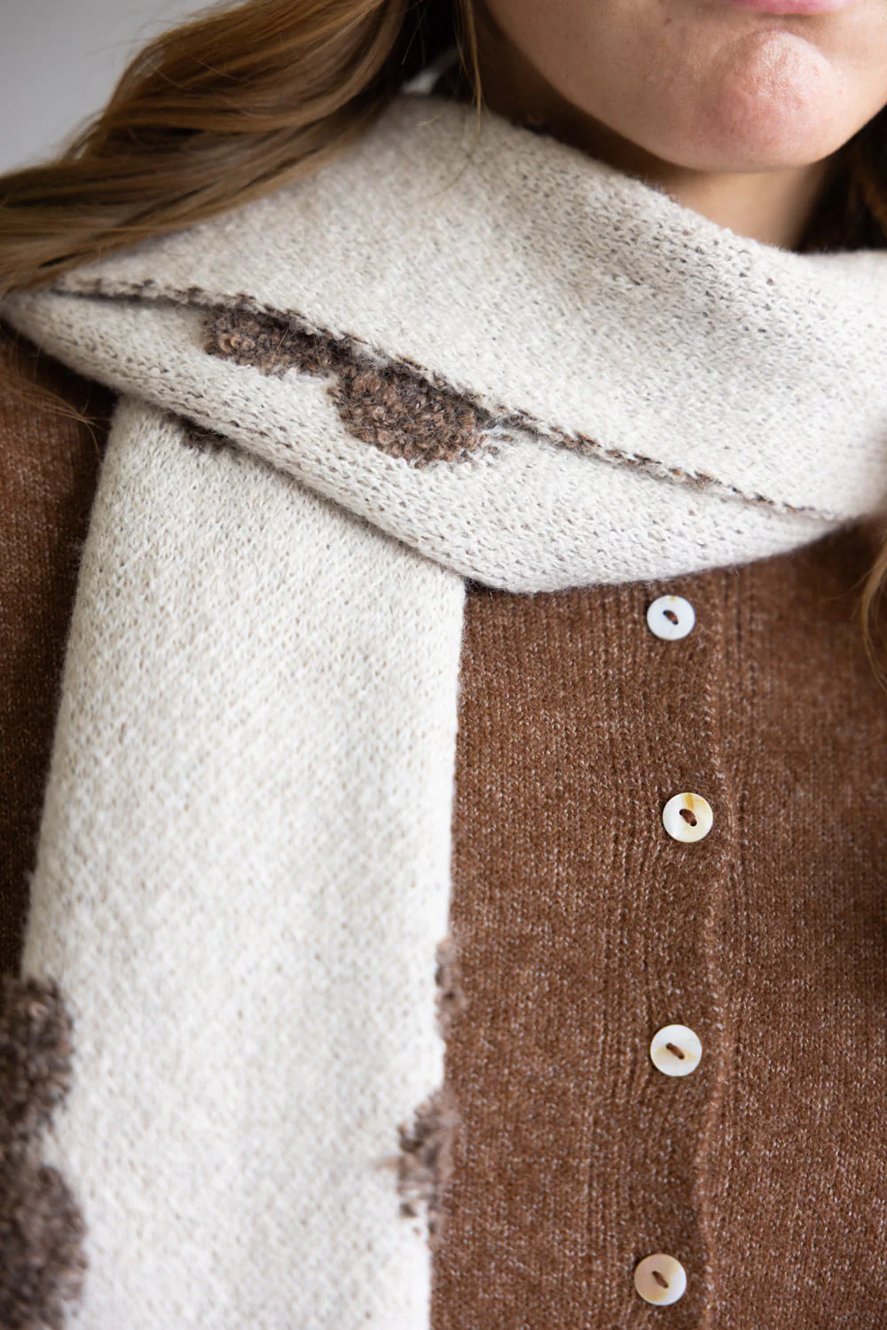 C.C. Daisy Scarf for Women in Heather Beige | SFC0079-HBEIGE - Image 4