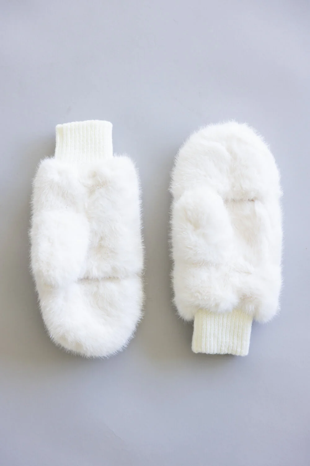 C.C. Glitter Fur Convertible Mitten for Women in Ivory | MTE0169IVY - Image 5