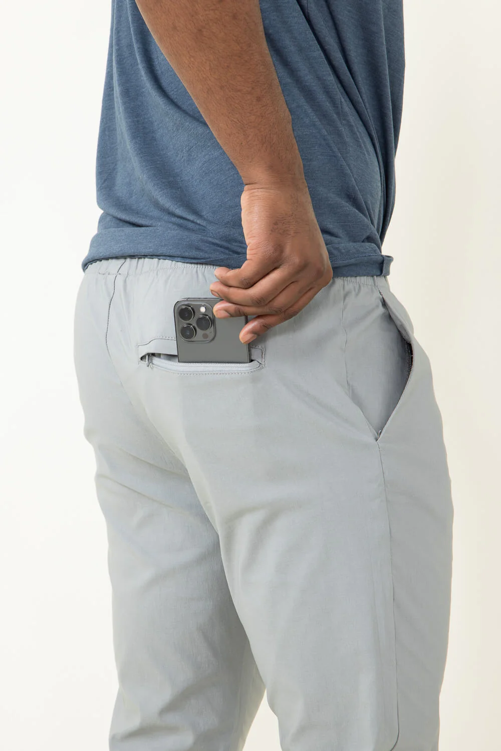 Copper & Oak Elastic File Tech Jogger Pants for Men in Light Grey | K4S4164-GRIFFINLTGREY - Image 4