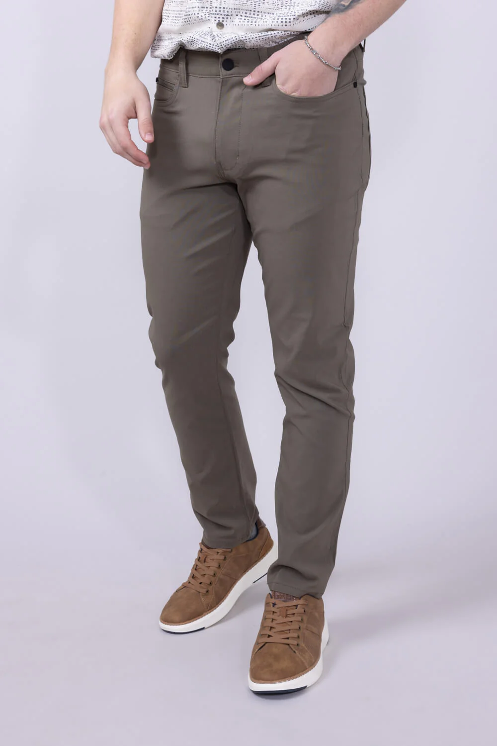 Copper & Oak Faille 5 Pocket Pants for Men in Mushroom Green | K5S901-239-MUSHROOM - Image 4