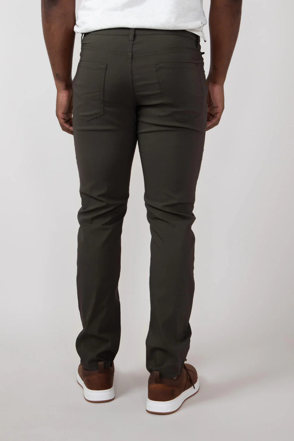 Copper & Oak Momentum Pants for Men in Olive | K2F901-309-OLIVE - Image 2