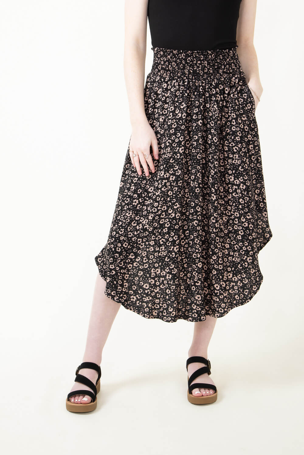Ditsy Floral Hi-Low Midi Skirt for Women in Black | NS16762J6-BLACK - Image 3