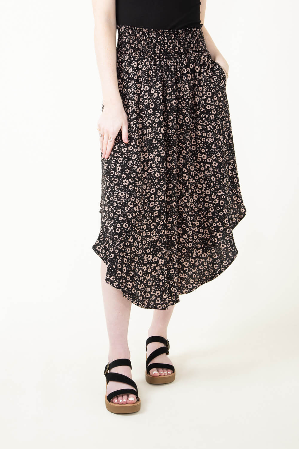 Ditsy Floral Hi-Low Midi Skirt for Women in Black | NS16762J6-BLACK - Image 5