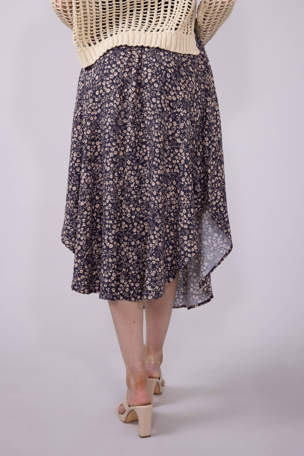 Ditsy Floral Hi-Low Midi Skirt for Women in Purple | VNS16762H8-NIGHTPURPLE - Image 4