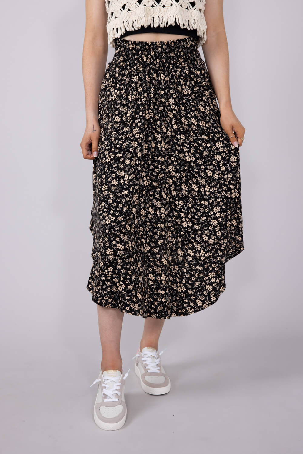 Ditsy Floral Smocked Waist Midi Skirt for Women - Image 5