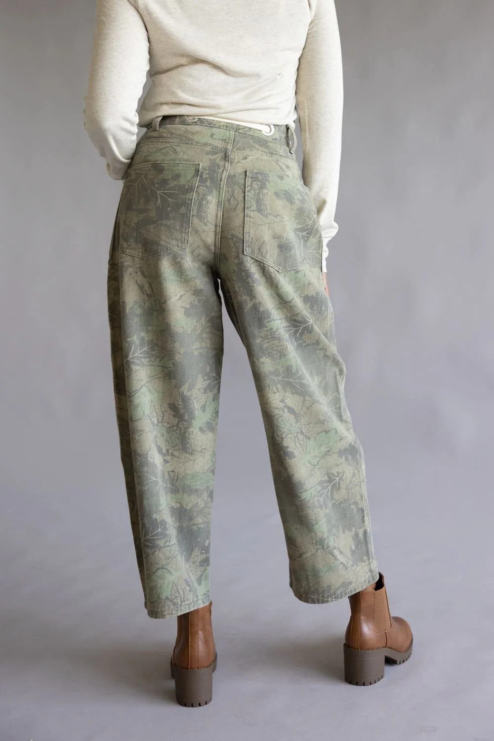 Drawstring Camo Leaf Barrel Jeans for Women in Green | VJP90048-BRANCHLEAFMIX - Image 4