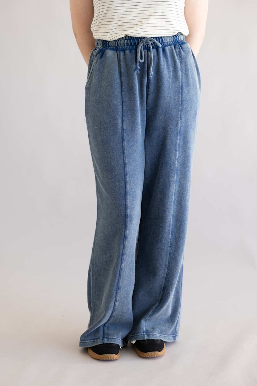 Drawstring Lounge Pants for Women in Navy | DZ26A260-NAVY - Image 3