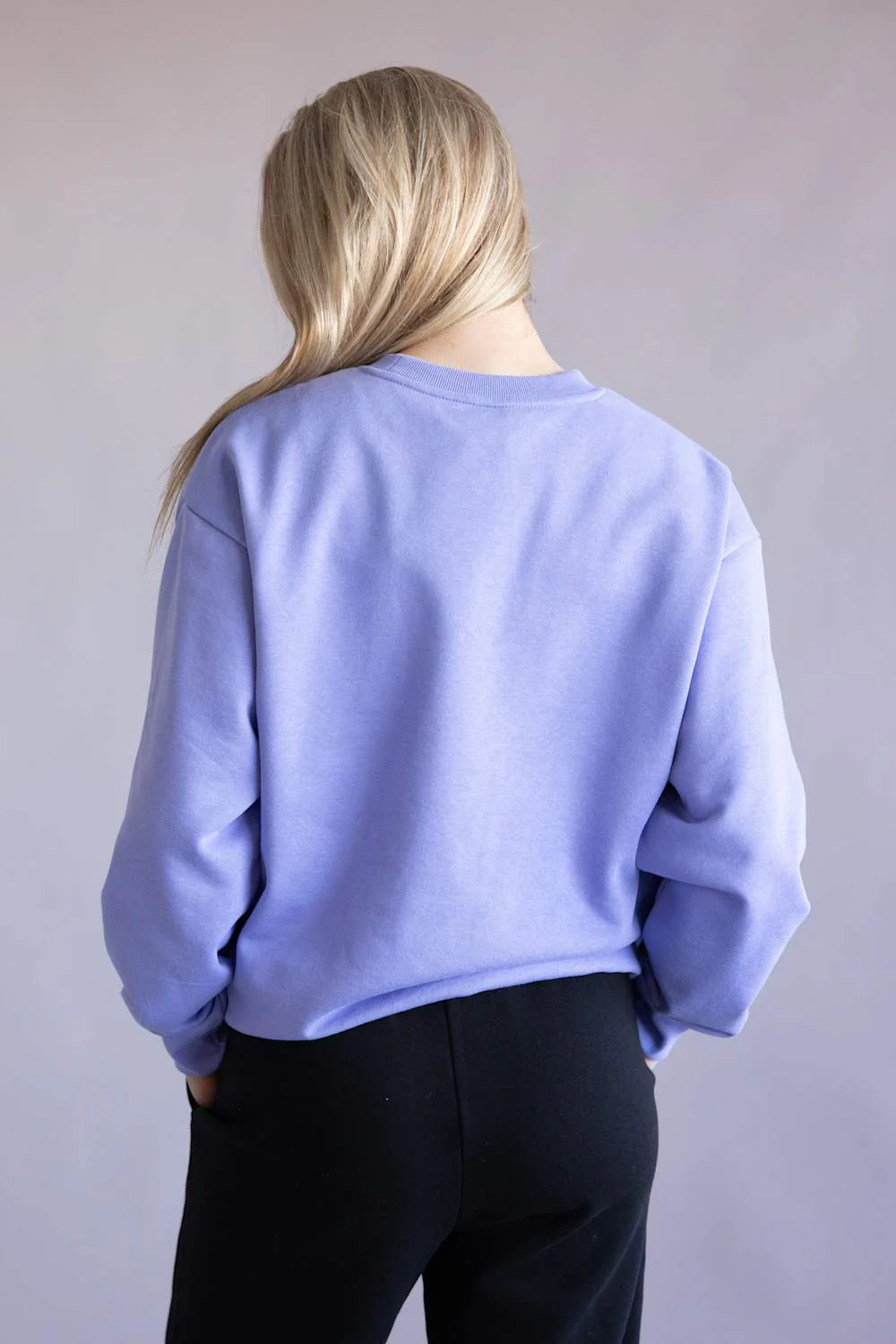 The North Face Oversized Simple Dome Fleece Sweatshirt for Women in Periwinkle Glow | NF0A8FKT-G74 - Image 3