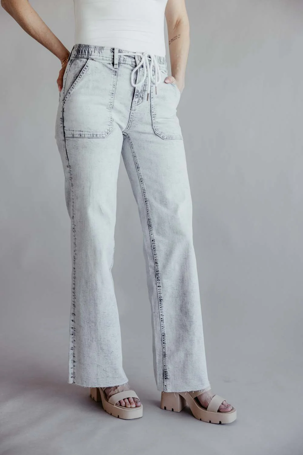 Flying Monkey High-Rise Drawstring Wide Leg Jeans for Women in Light Grey | F6112 - Image 5