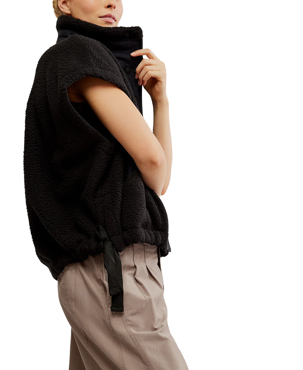 FP Movement Scout It Out Fleece Vest for Women in Black | OB1451995/OB2310559-BLACK - Image 3