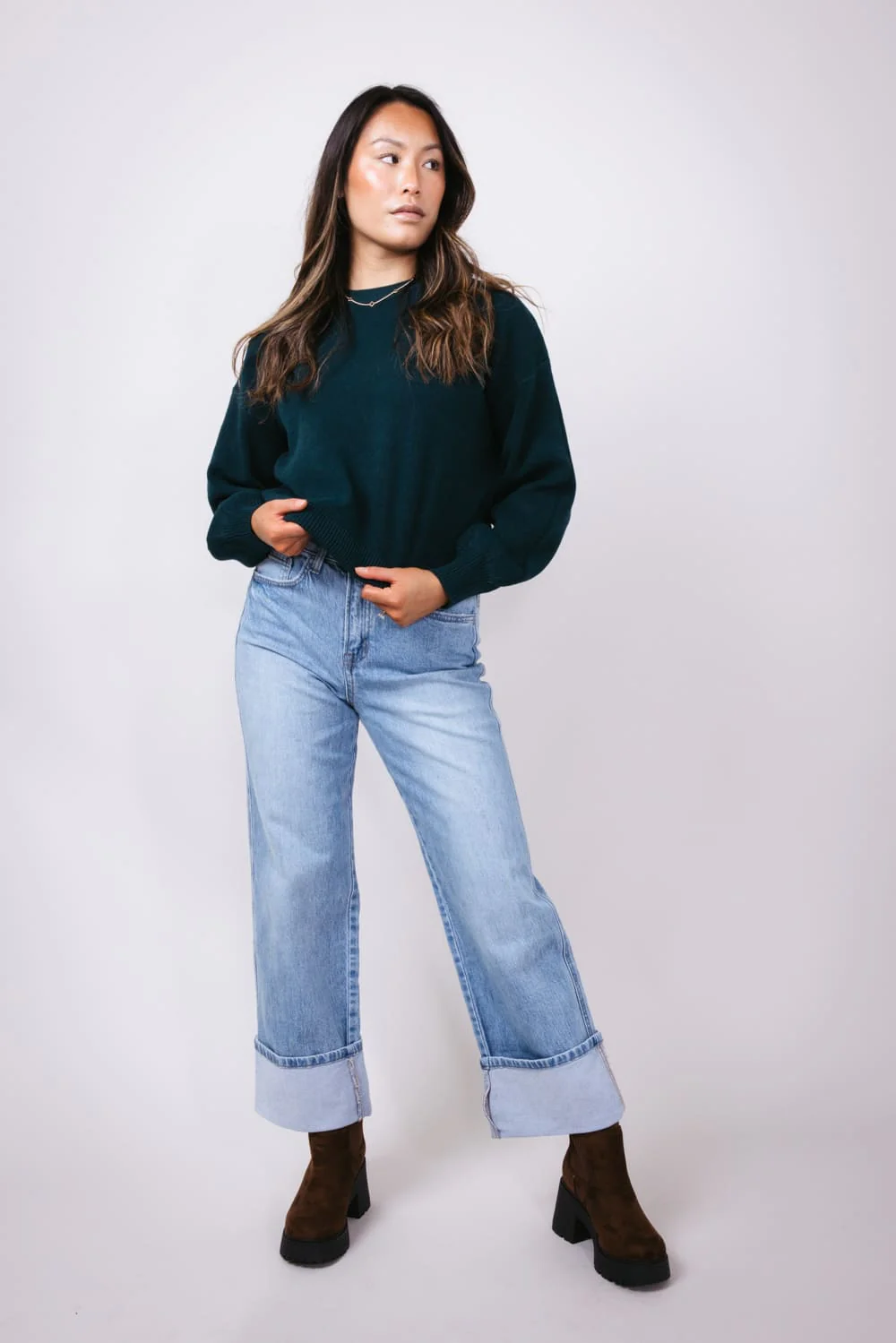 Vervet Gabby Super High-Rise Baggy Straight Jeans for Women in Medium Wash | T6513 - Image 2
