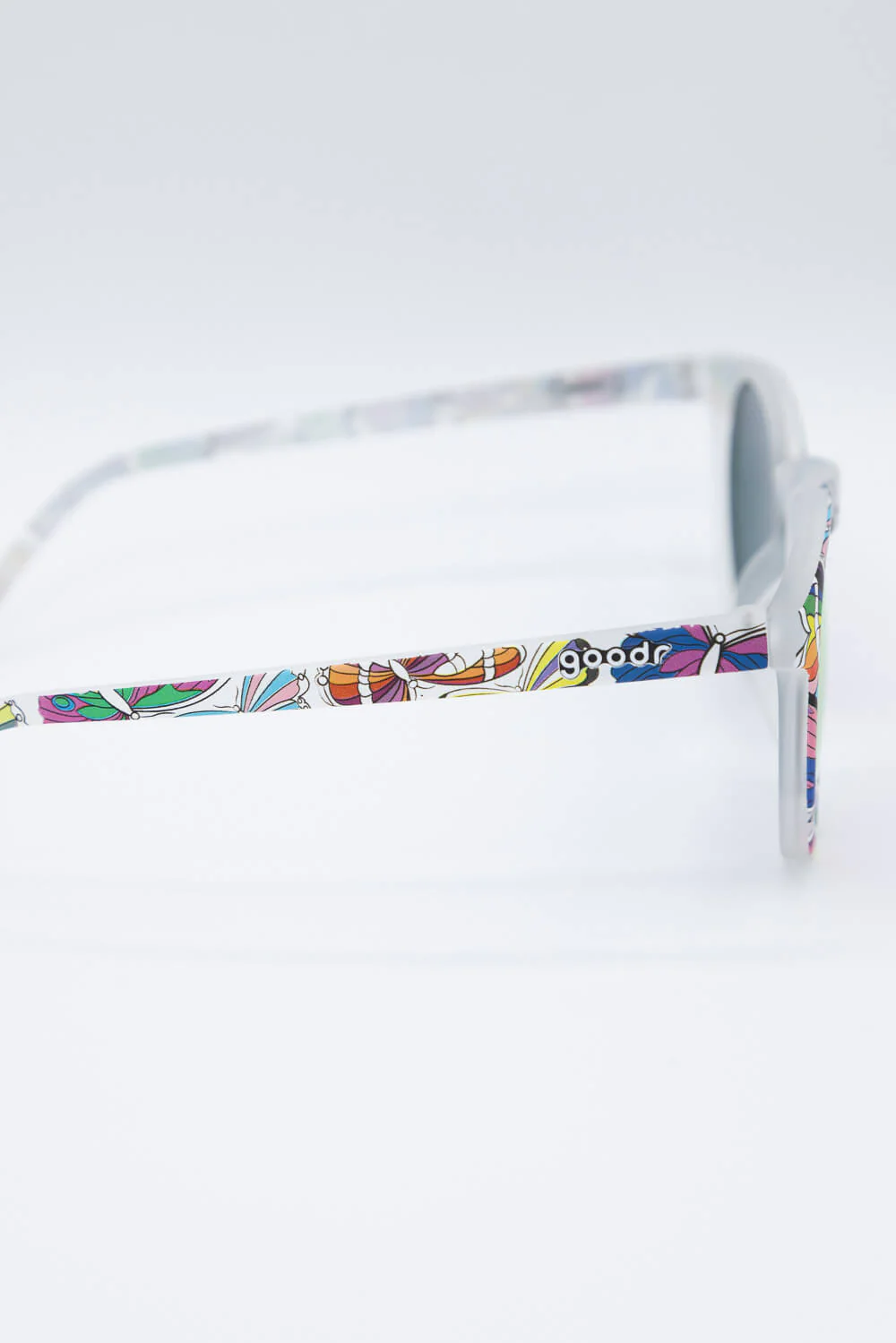 goodr Not A Phase, A Transformation Sunglasses in Multi | PRIDE-CIRCLE-G - Image 3