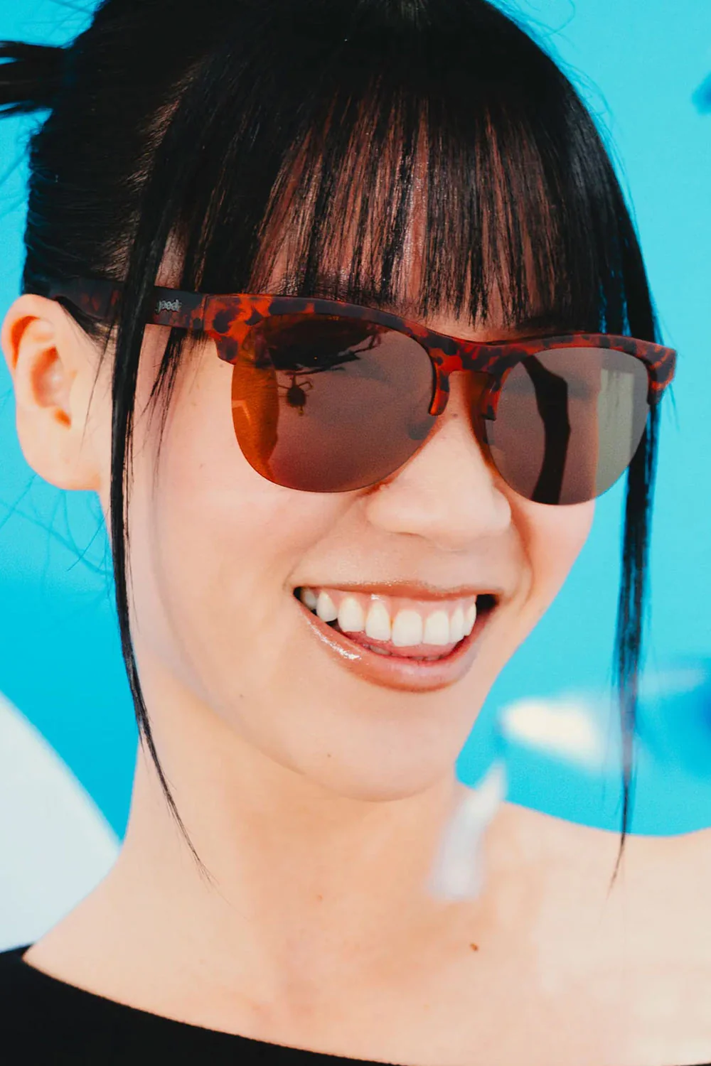 goodr Positively Cosmopolitan Avant G Sunglasses in Brown | G00639-AVG-01 - Image 4
