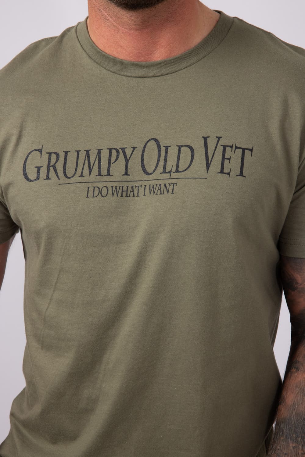 Grunt Style Grumpy Old Vet T-Shirt for Men in Green | GS4505-ARMYGREEN - Image 2