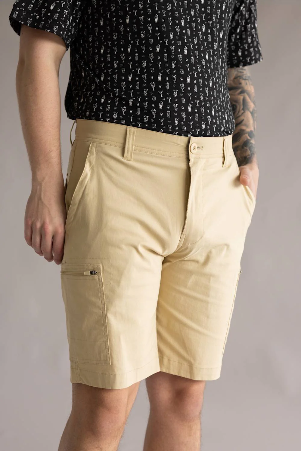 Hallstatt 10 Cargo Shorts for Men in Pale Khaki | S028-PALEKHAKI - Image 2