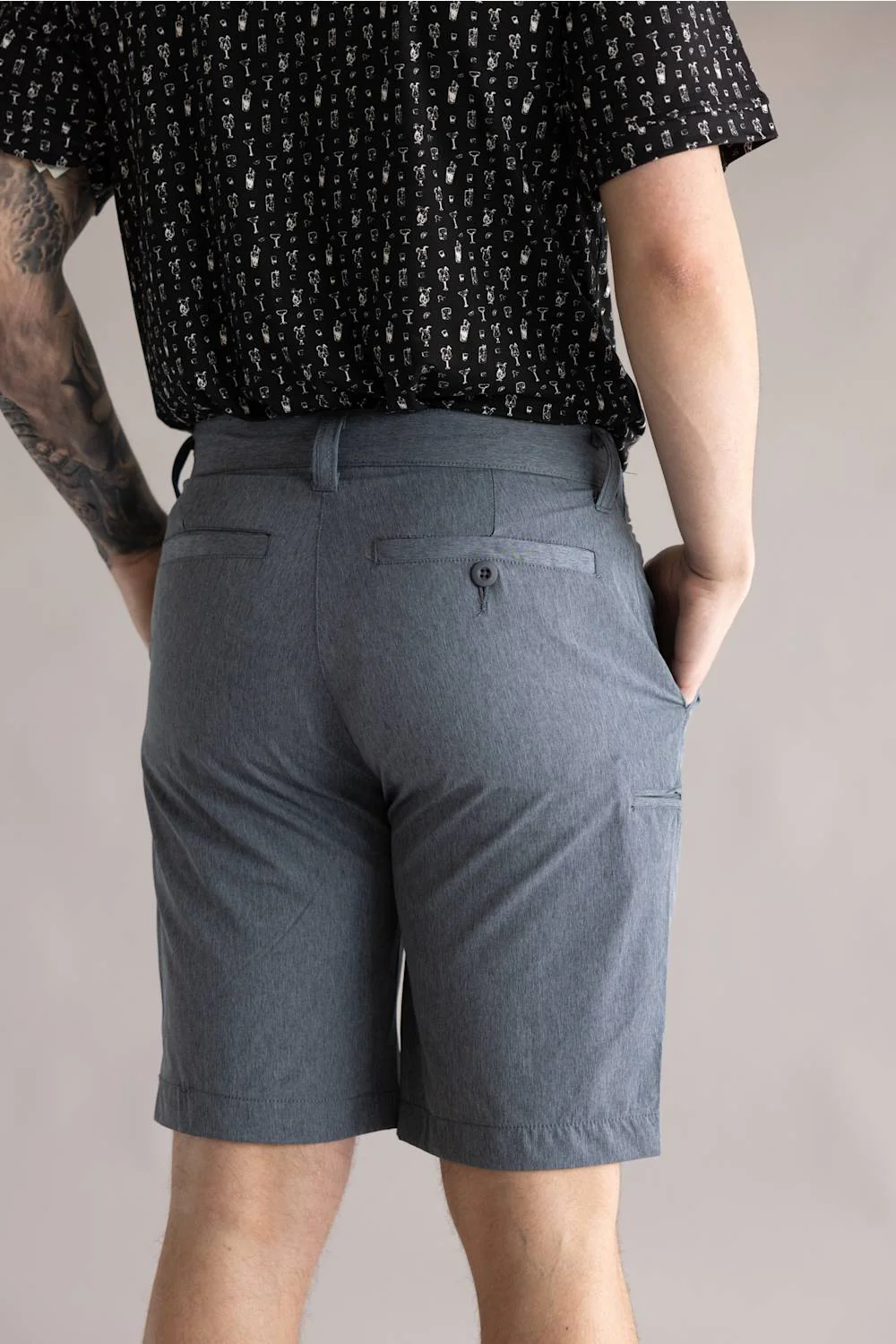 Hallstatt 10 Cationic Stretch Cargo Shorts for Men in Dark Grey | H195S-TURBULENCE - Image 3