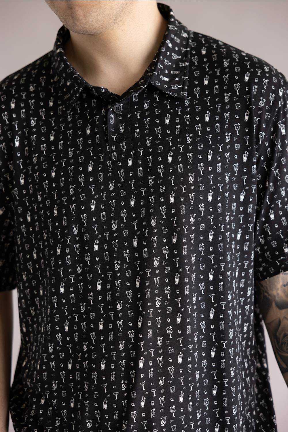 Hallstatt Cocktails Polo for Men in Black | T50365-TIPSY-BLACK - Image 2