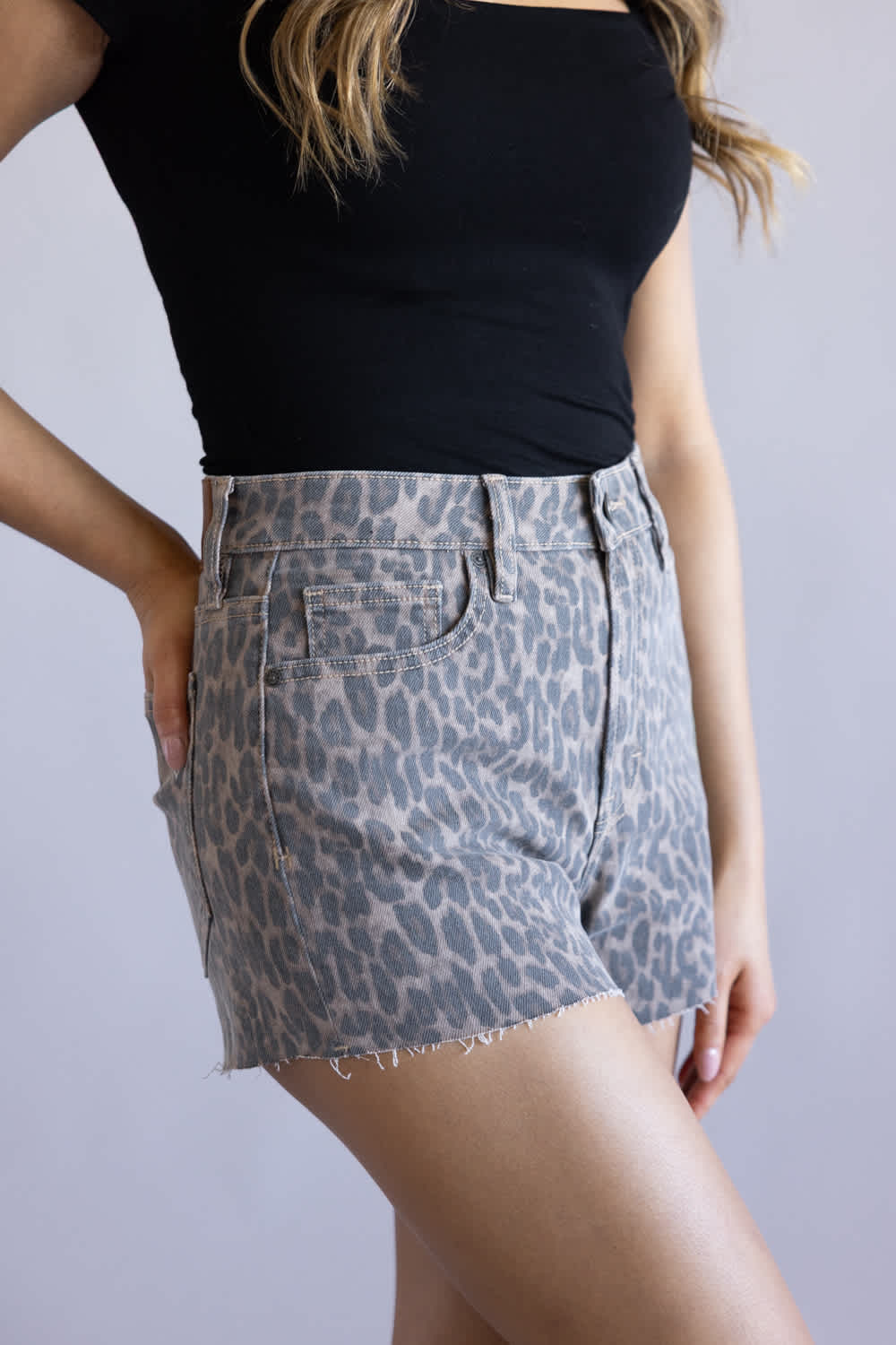 Hidden Cheetah Print Cutoff Denim Shorts for Women | HD4319-CHE - Image 4