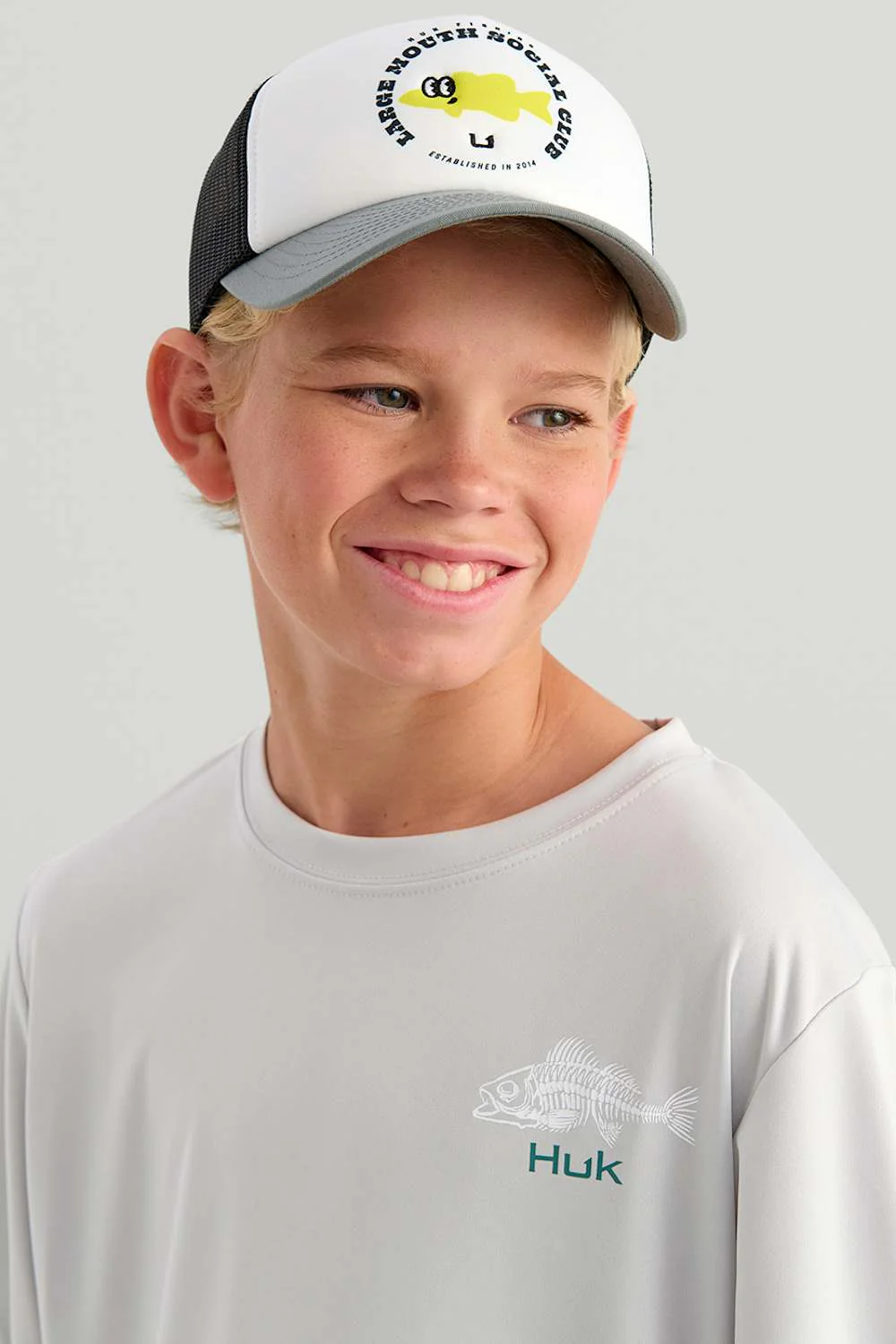 Huk Fishing Youth Pursuit Performance T-Shirt for Boys in Seagull Grey | H7120139-059-GREY - Image 3