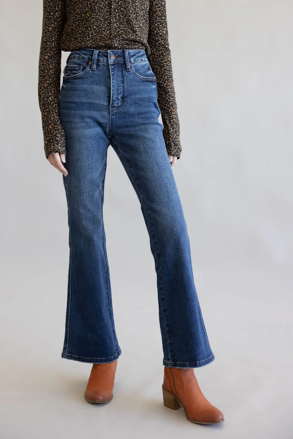 Judy Blue High Rise Tummy Control Bootcut Short Jeans for Women | 881062REG-SHORT - Image 2