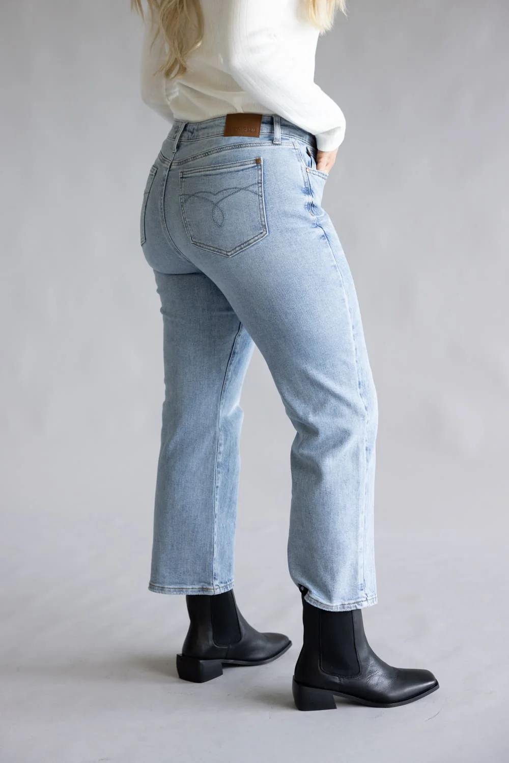 Judy Blue Kimberly Mid Rise Petite Straight Jeans for Women | 881060-PT-REG - Image 4
