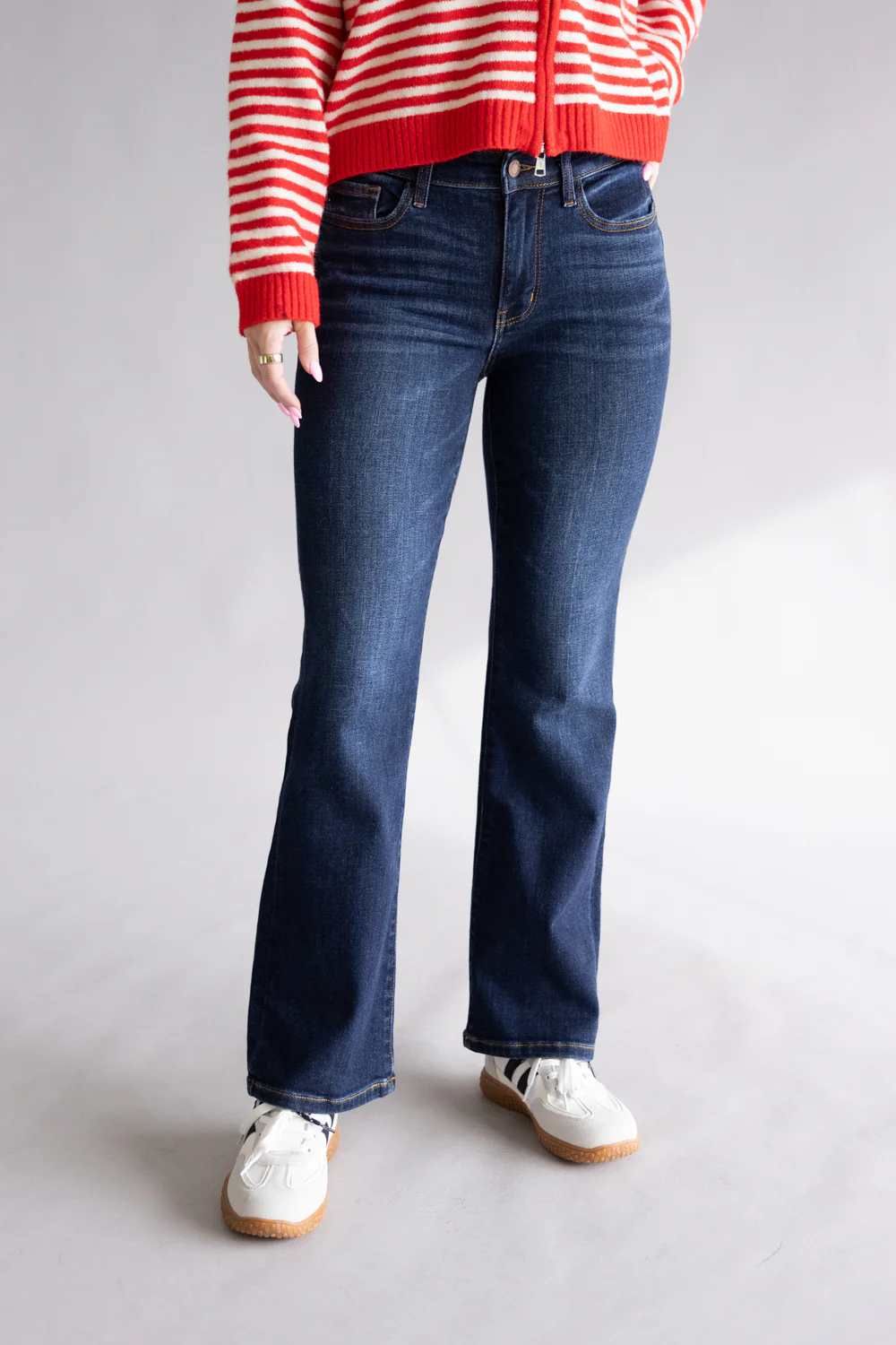 Judy Blue Daisy Mid-Rise Bootcut Jeans for Women | 82586-PT-REG