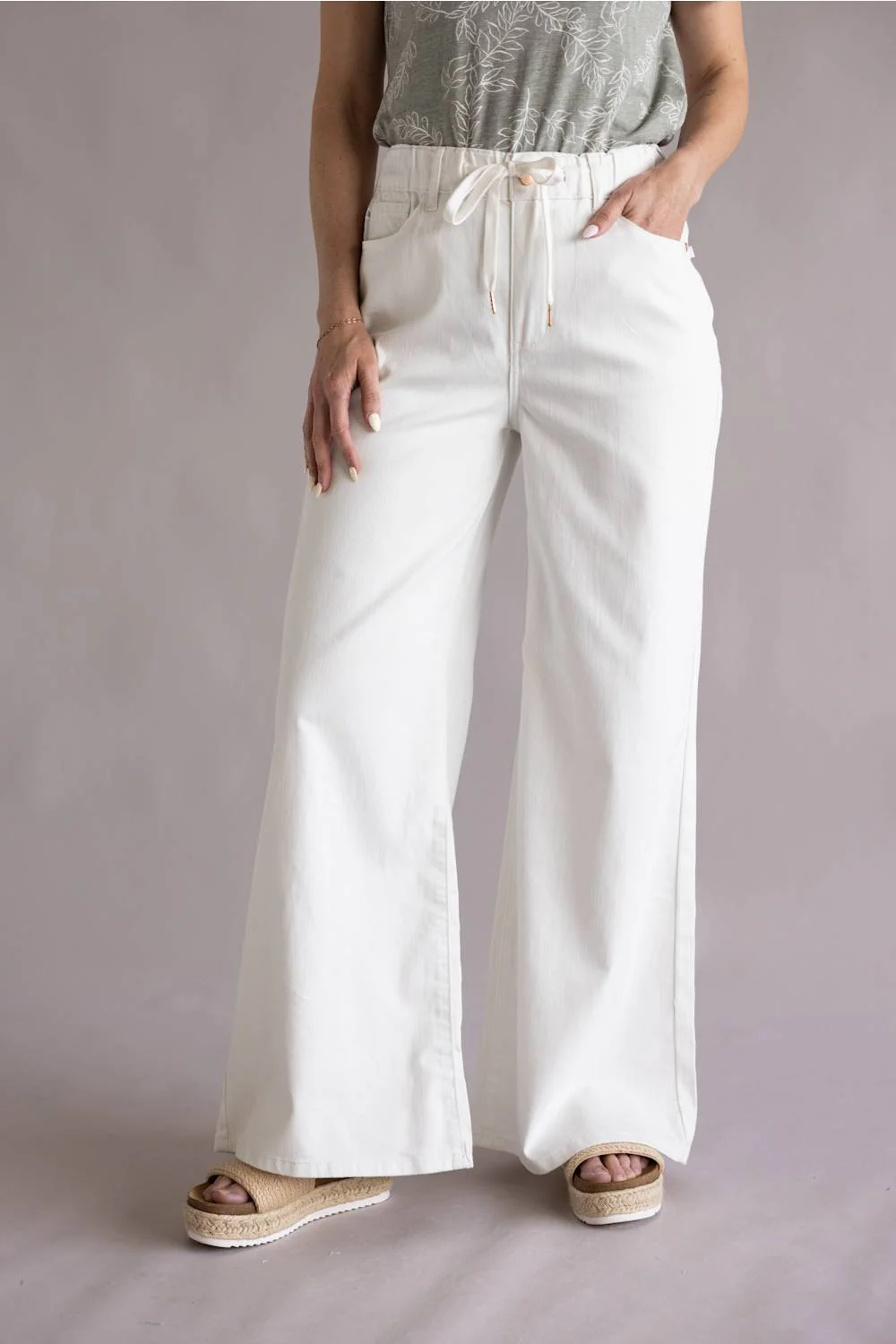 Judy Blue White Featherweight Palazzo Jeans for Women in White | 881093REG - Image 2