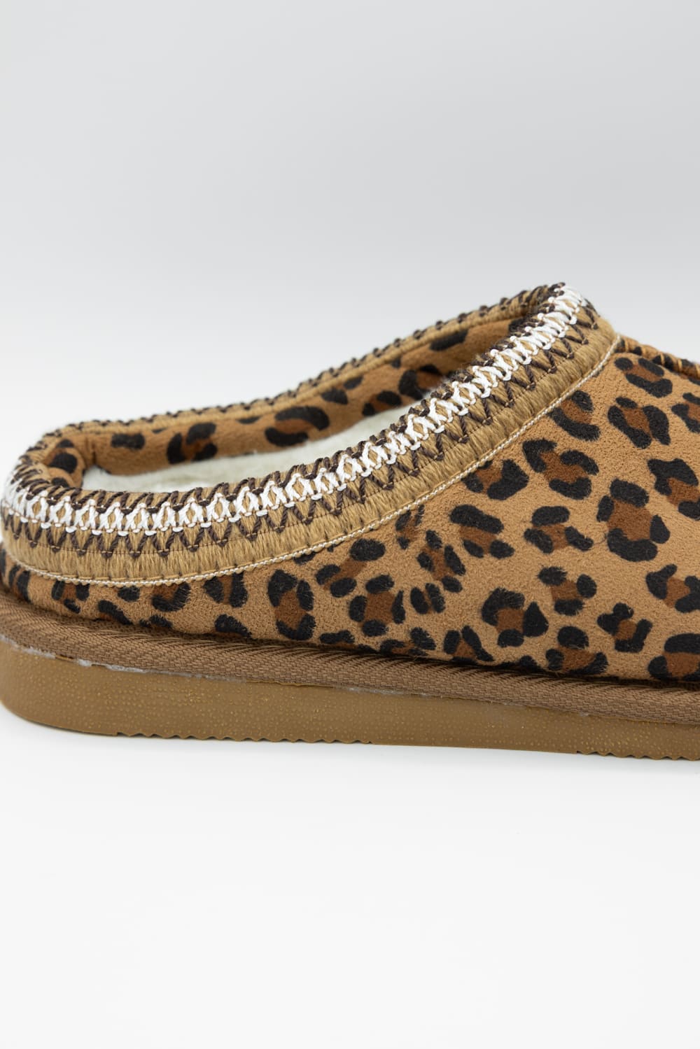 Leopard Slippers for Women in Brown | KDC-SLPR-904-LEO - Image 3