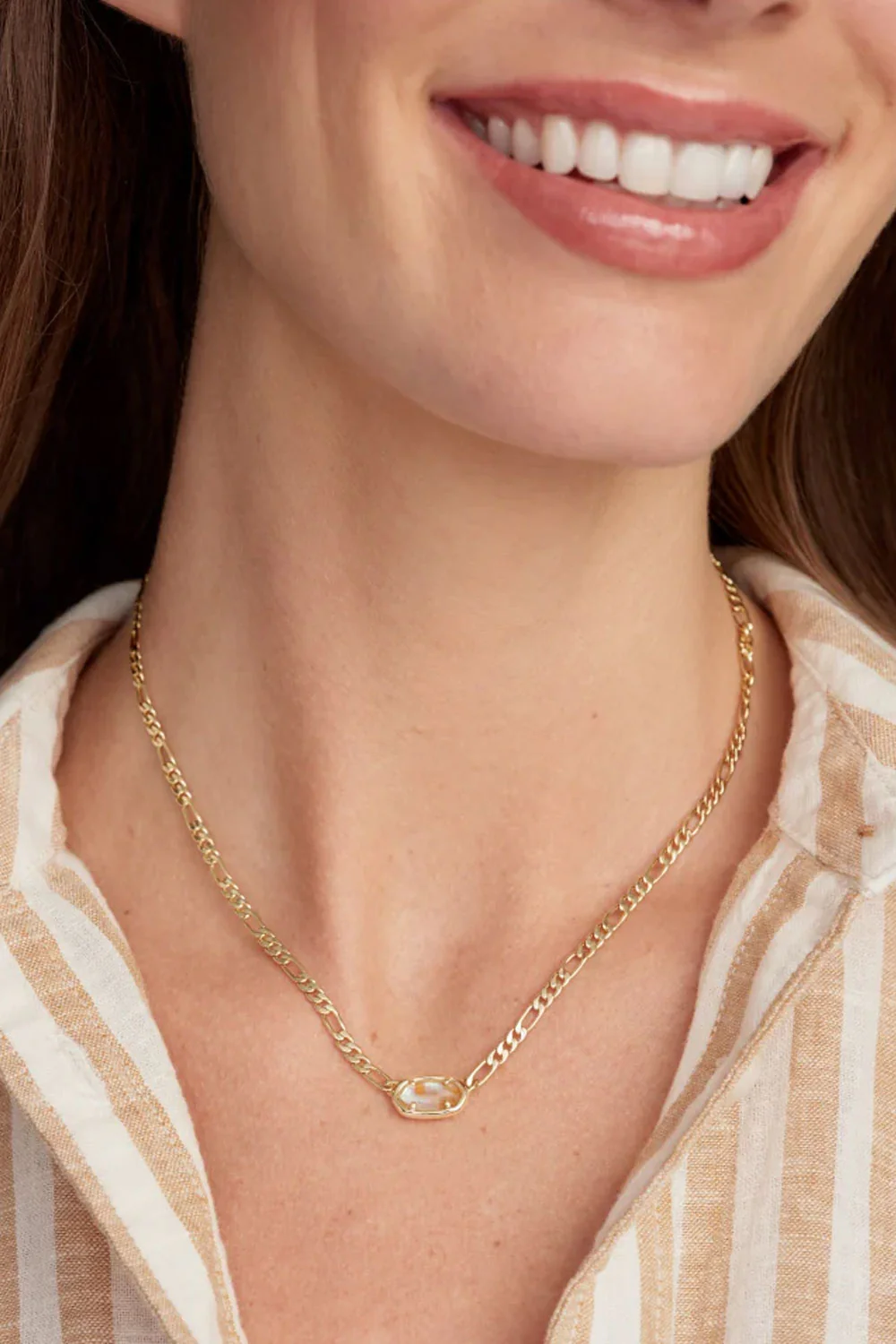 Kendra Scott Elisa Gold Figaro Short Pendant Necklace in Iridescent Abalone | 9608872966 - Image 2