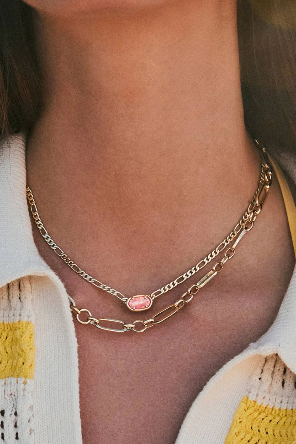Kendra Scott Elisa Gold Figaro Short Pendant Necklace in Pink Iridescent | 9608877571 - Image 3
