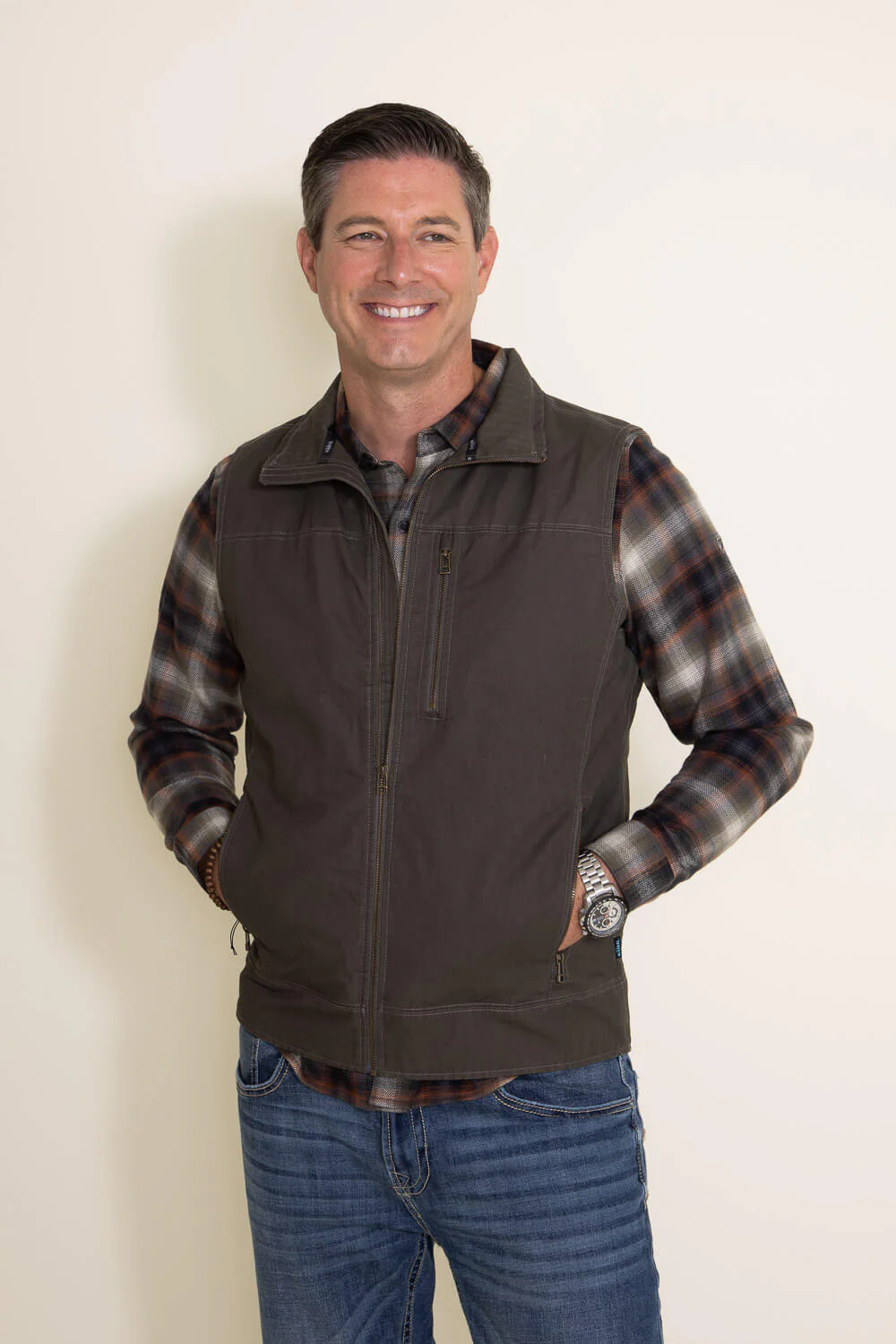 Kuhl Burr Vest for Men in Gun Metal Green | 1042-GUN - Image 4