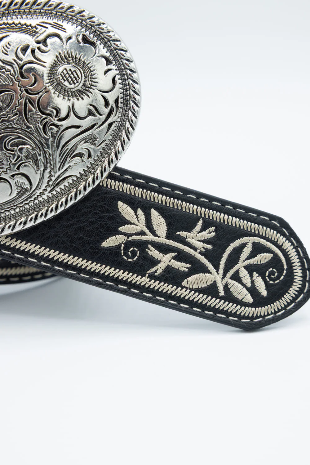 Large Circle Engraved Buckle Belt for Women in Black | 207216-BLACK - Image 4