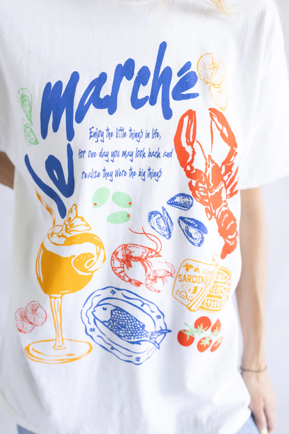 Le Marche Picnic Graphic T-Shirt for Women in Cream | H6955TK-CREAM - Image 2