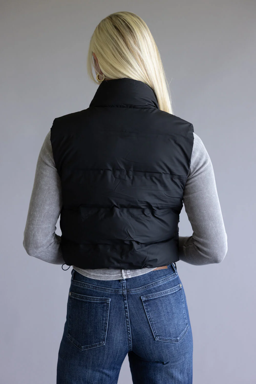 Love Tree Cropped Puffer Vest for Women in Black | 5142VN-BLACK - Image 2