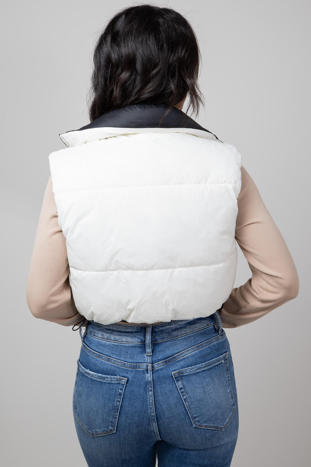 Love Tree Cropped Reversible Puffer Vest for Women in Black/White | 5089VH-BLACKOFFWHITE - Image 5