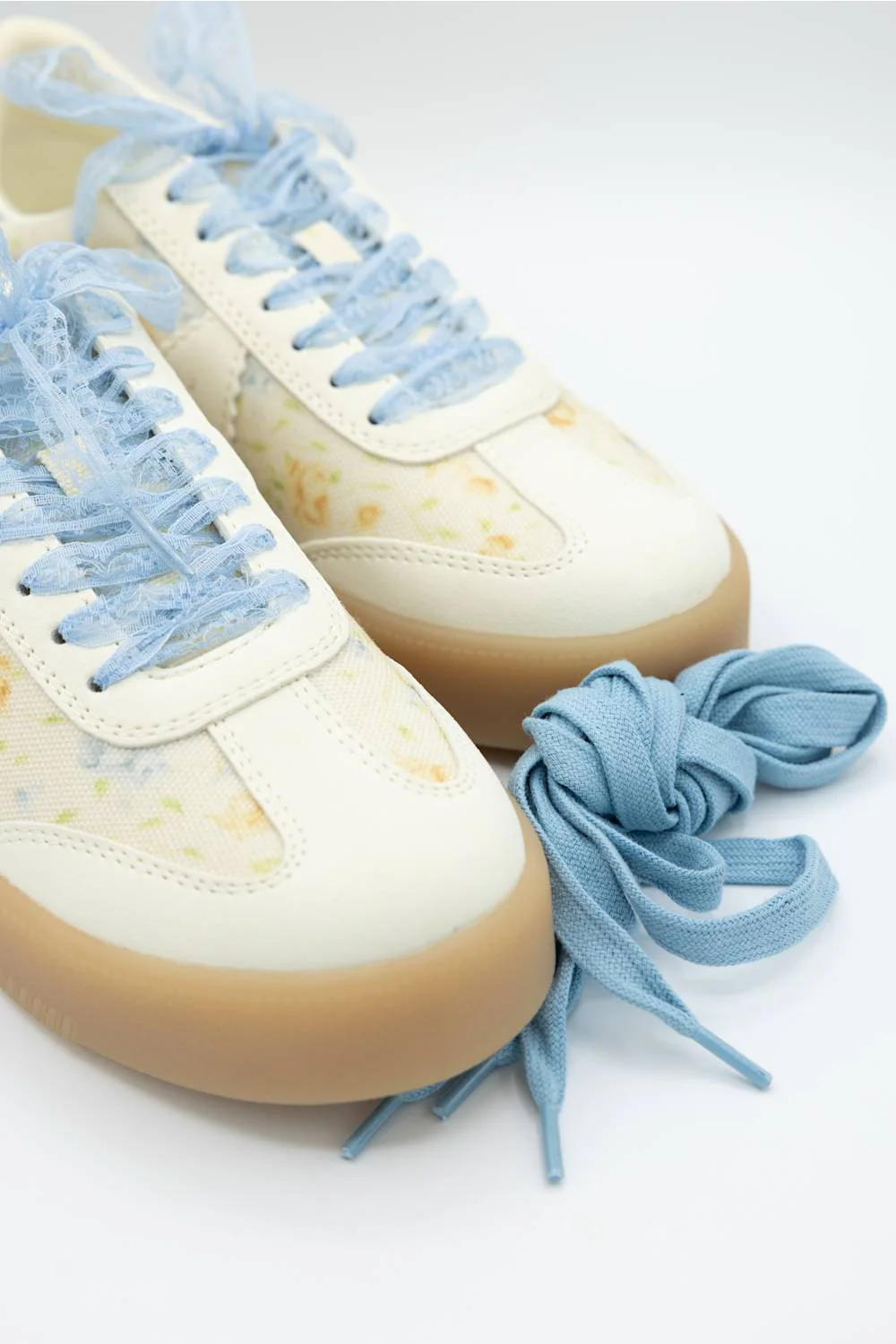 MIA Axel Sneakers for Women in Blue Floral | GS1543707-OFF WHT/FLORAL - Image 4
