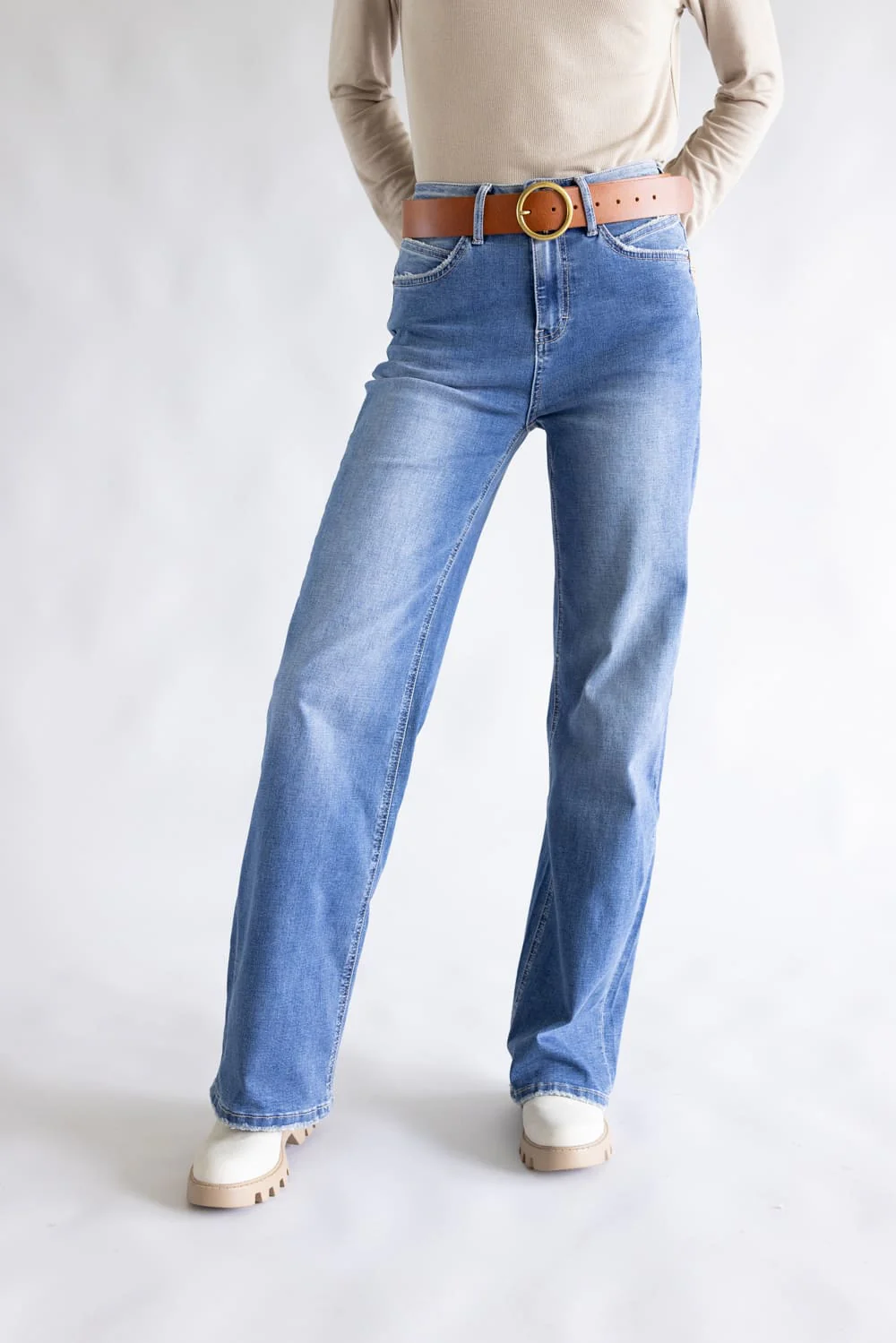 Mica High-Rise Medium Wash Clean Wide Leg Jeans for Women | MDP-W3567B - Image 3