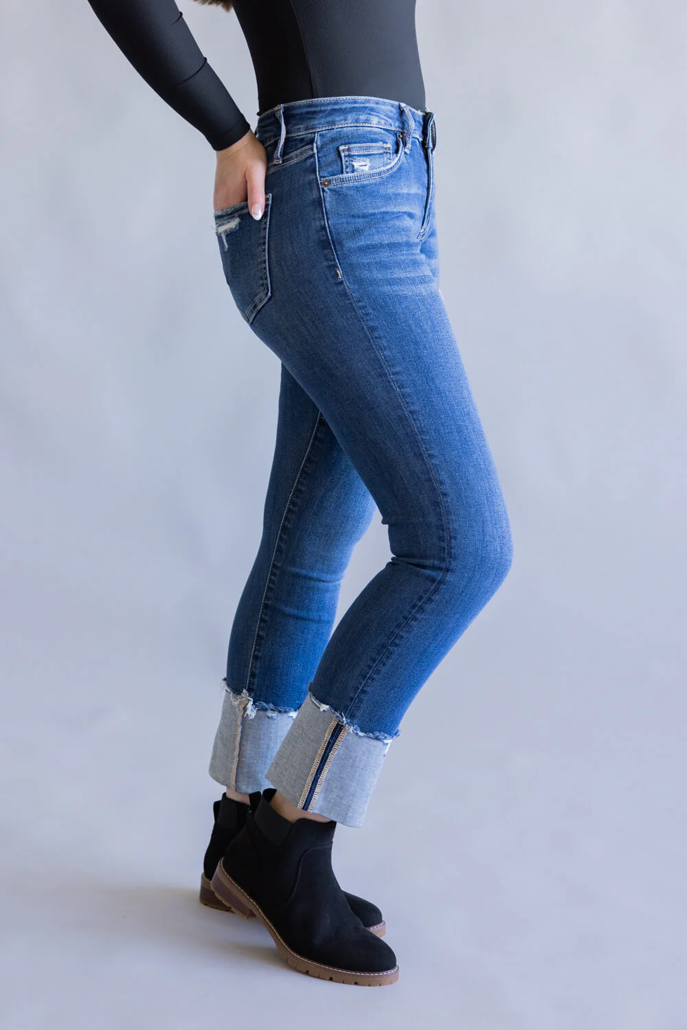 Mica Mid-Rise Cuffed Slim Straight Jeans for Women | MDP-T3613 - Image 4