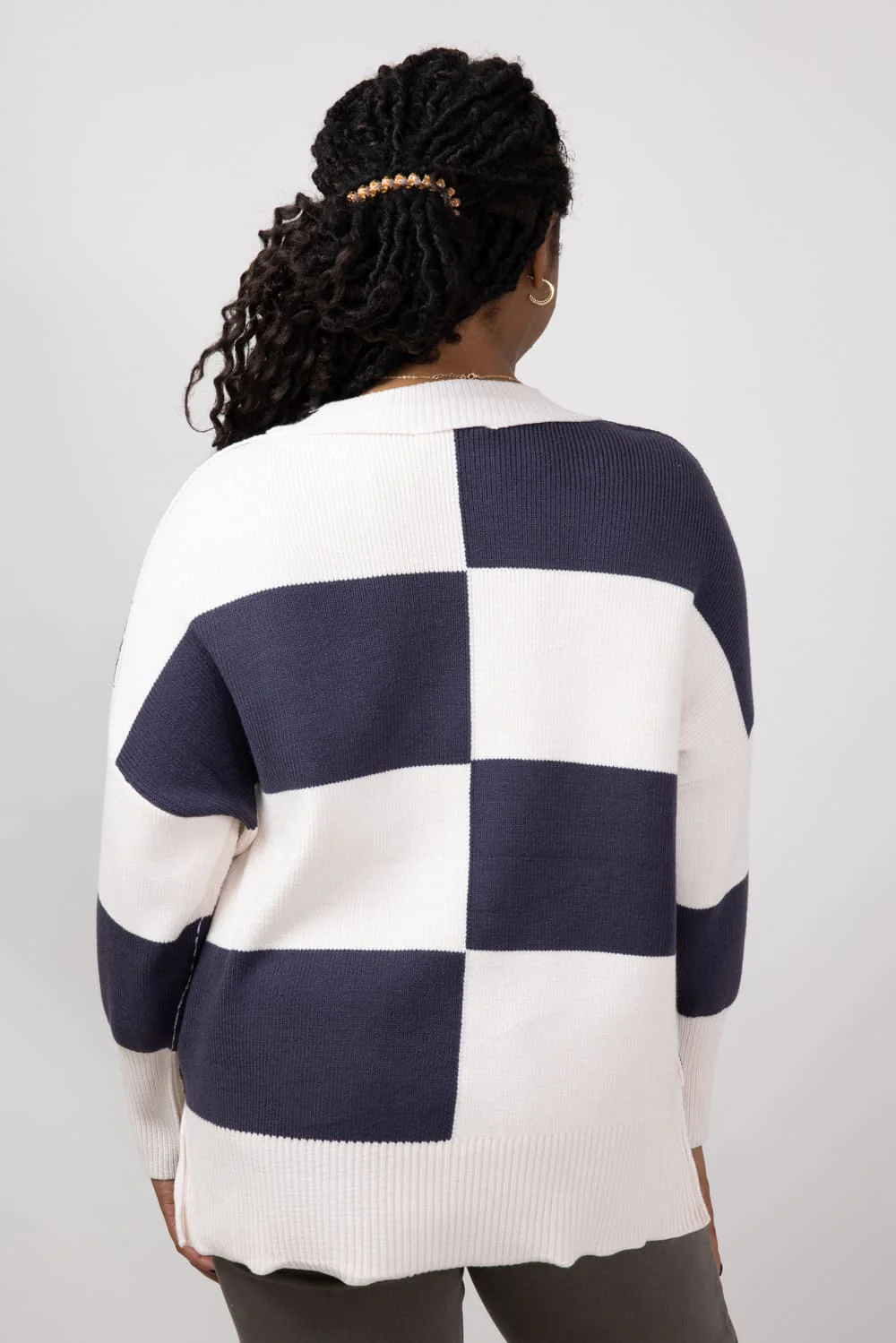 Miracle Colorblock Sweater for Women in Beige/Blue | F200-BEIGEBLUE - Image 3