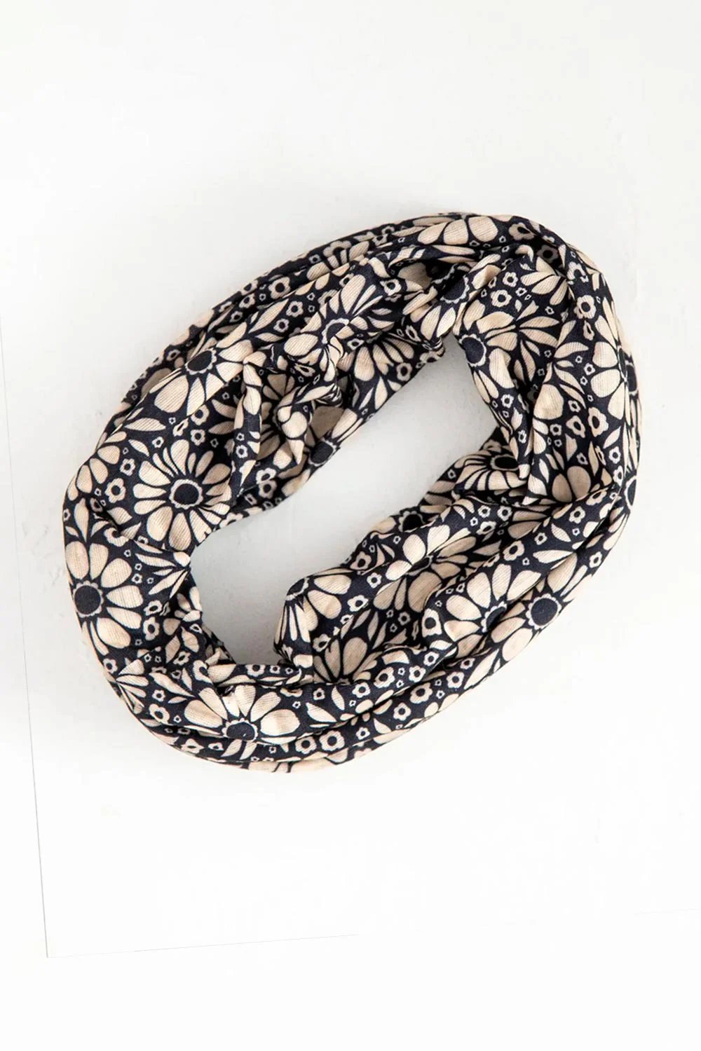 Natural Life Full Boho Bandeau Headband in Black/White Daisies | BBW000142 - Image 3