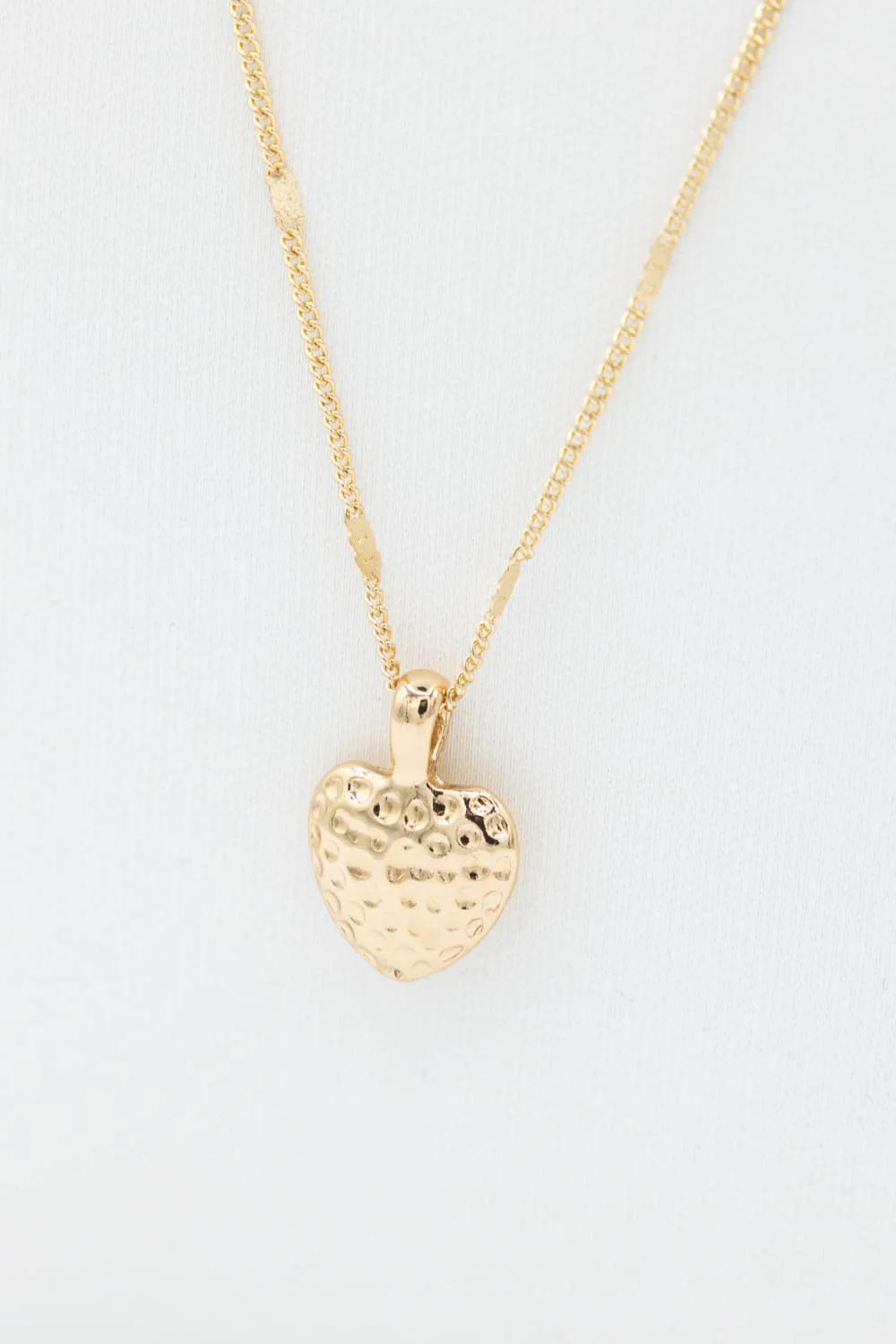 Triple Layer Holiday Necklace Set in Gold | ND10406RED - Image 6