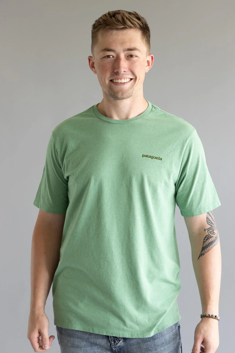 Patagonia Men’s Fitz Roy Icon Responsibili-Tee T-Shirt in Rinsed Green | 37838-ELGR GREEN - Image 4