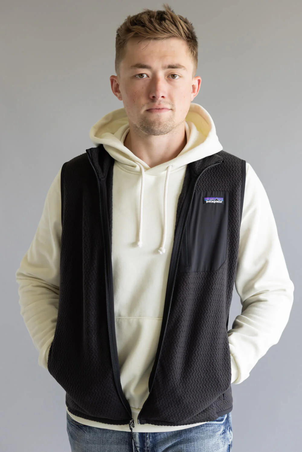Patagonia Men’s R1 Air Vest in Black | 40285-BLK BLACK - Image 5