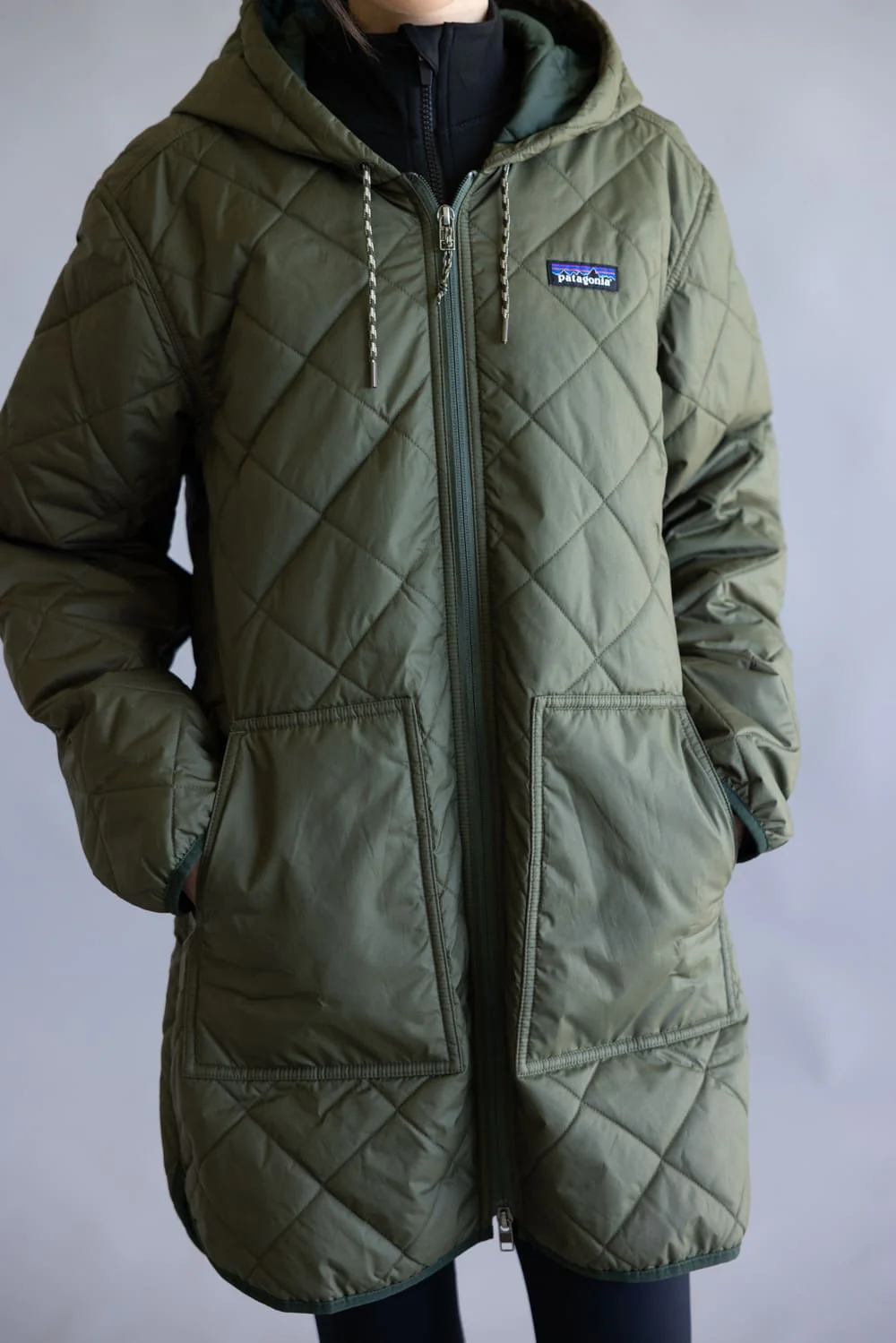 Patagonia Women’s Diamond Quilted Parka in Basin Green | 27710-BSNG - Image 3
